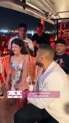 في لفتة إنسانية.. #تامر_حسني يغني لـ