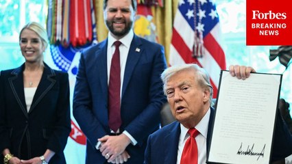 'Many Of You Are Corrupt': Trump Insults Reporters To Their Faces While Bragging About DC Crackdown