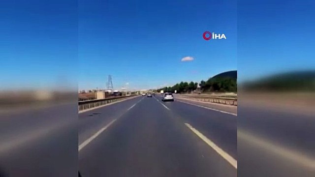 Arnavutköy'de yürekleri ağza getiren kaza kamerada!