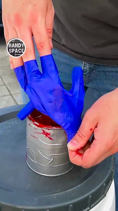 Smart Painters use Gloves like This_Painting