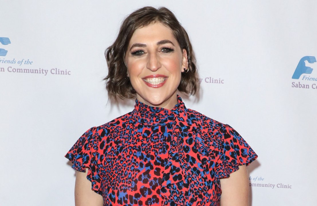 Mayim Bialik behauptet, Disney habe Pläne für 'Blossom'-Neuverfilmung gestrichen