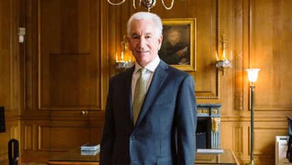 Qui est Charles Kushner, ambassadeur de Trump à Paris qui s'attaque à Macron ?