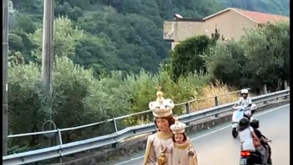 Tramonti (SA) - La processione con la statua della Madonna del Rosario (13.08.25)