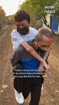 Ce père porte son fils pour l’emmener à l’école puis reçoit une surprise inattendue