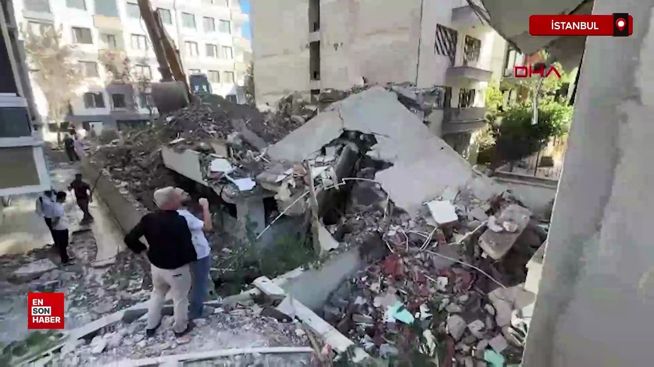 İstanbul Avcılar’da yıkım sırasında devrilen binayı iş makinesi ile tutmaya çalıştılar