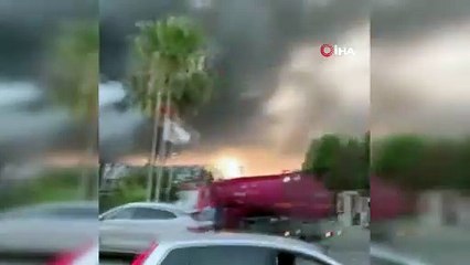 Antalya’da 2 depo yangında küle döndü