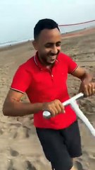 This tool collects trash with ease