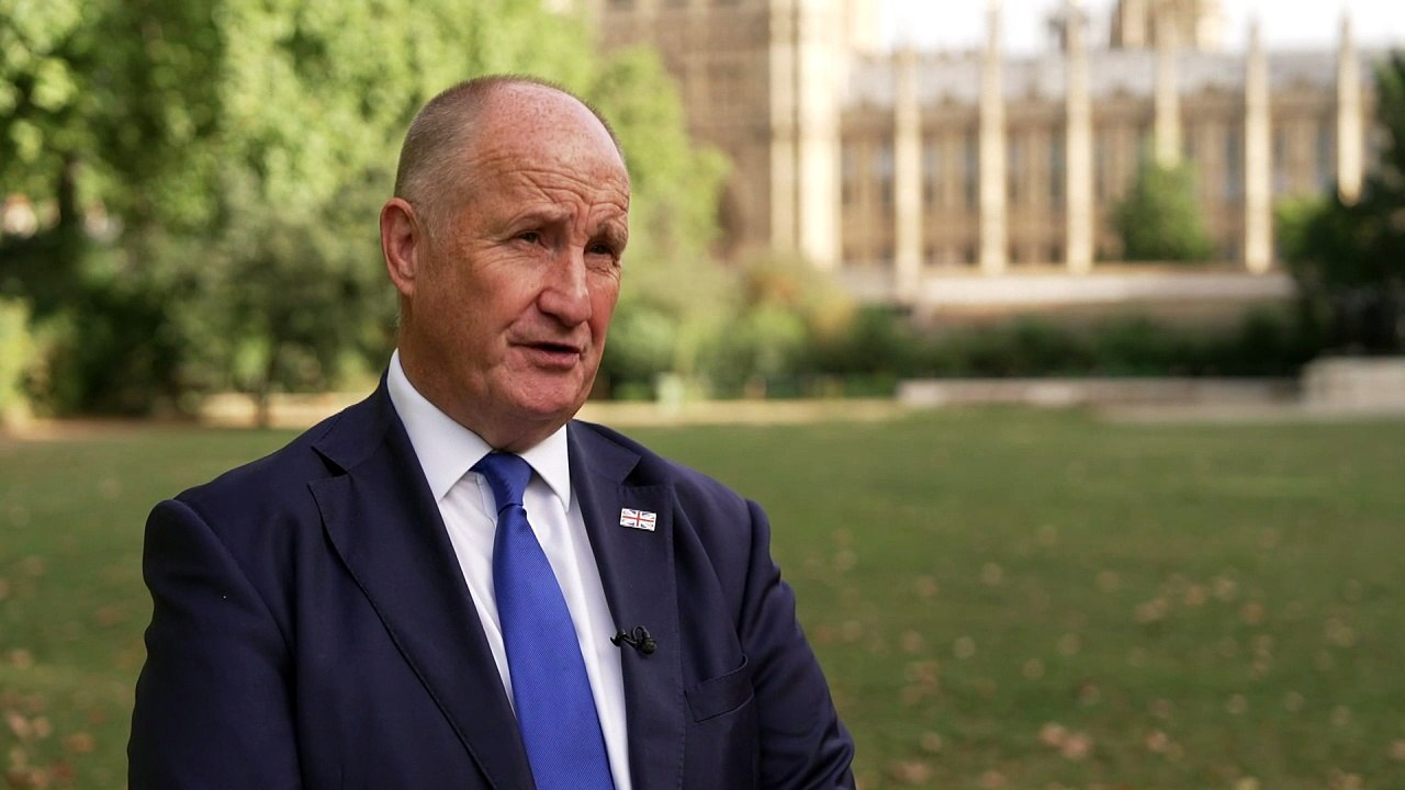 Hollinrake: Closer ties to EU will cause trade issues