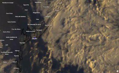 Imagem de satélite mostra avanço de nuvens de chuva sobre Salvador