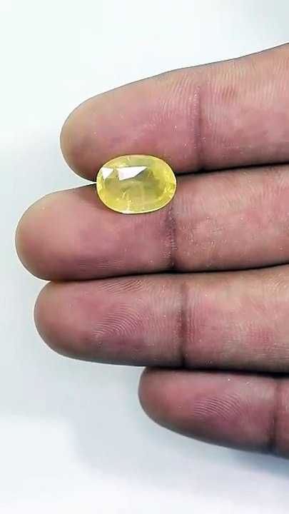 Gorgeous Yellow Sapphire Stone At Navratan Gemstone