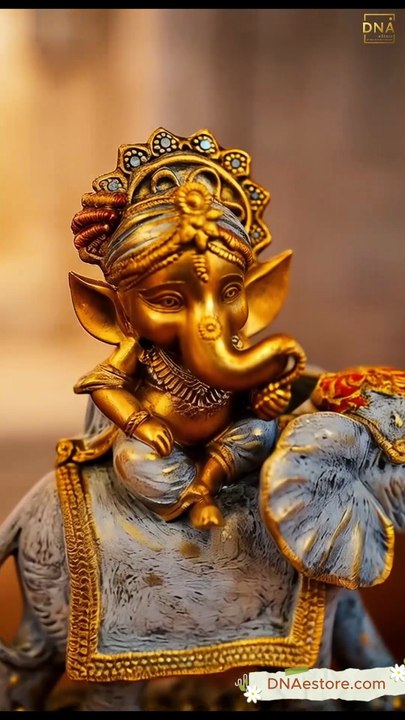 Lord Ganesh Showpiece Dna eStore