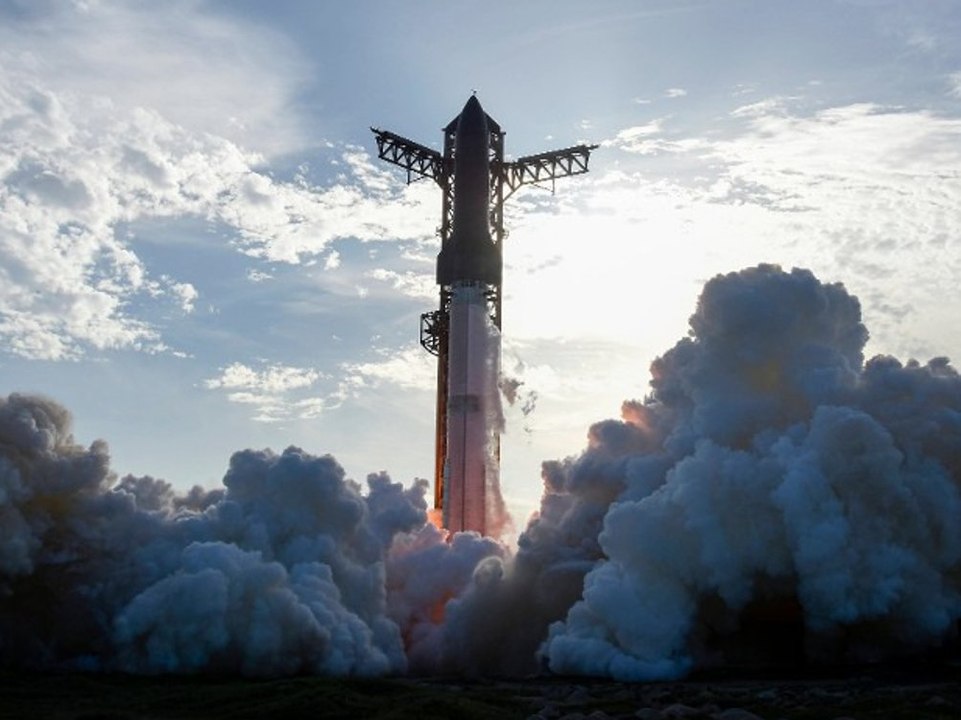 Elon Musk kann jubeln: Testflug mit Starship-Rakete endlich geglückt