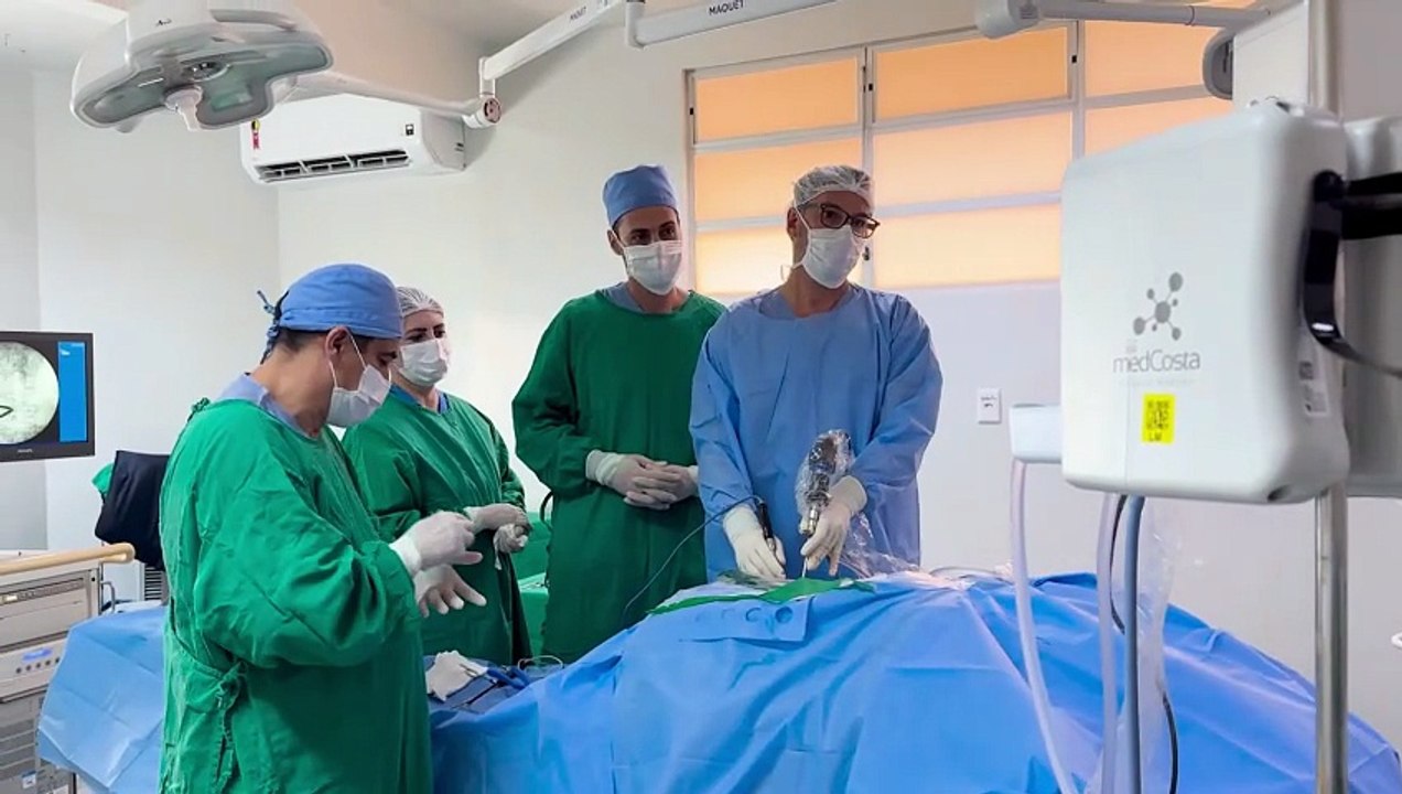 Entrevista com dr. Bernardi sobre cirurgia revolucionária em Umuarama