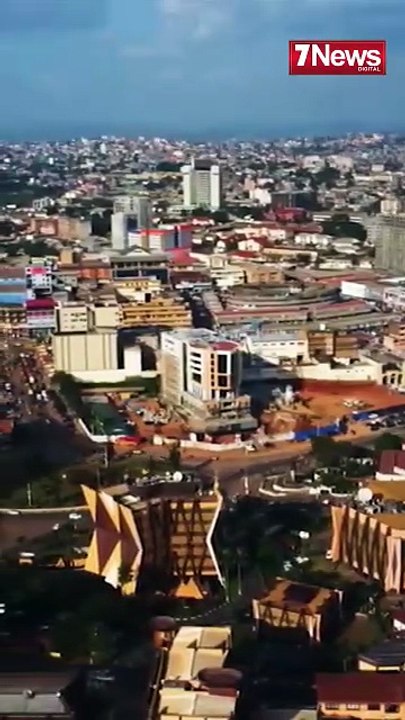 NGOH NGOH ESSAIE D'AMADOUER LE MONDE CATHOLIQUE