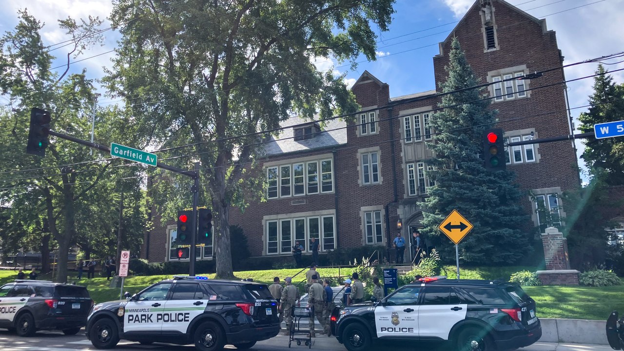 Tiroteo en escuela de Minneapolis, Estados Unidos, deja dos niños muertos y varios heridos