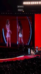 Shakira invita a Danna a cantar "Soltera"