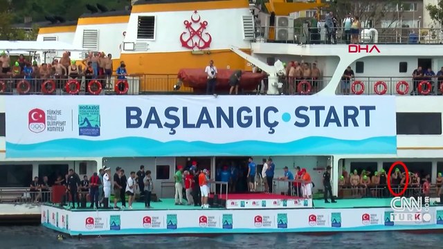 Rus yüzücü Nikolai Svechnikov'u arama çalışmaları sürüyor! Yeni detaylar ortaya çıktı: Yanlış yöne gittiği uyarısı