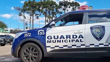 Voyage é recuperado após furto e suspeito é detido com armas de fogo