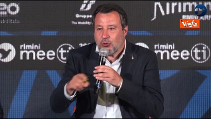 Salvini scherza: Continuo a parlare milanese nonostante Macron si sia offeso
