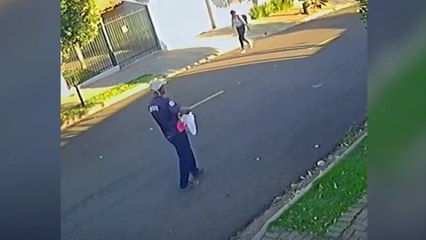 A caminho do trabalho, jovem é agredida por lata de cerveja arremessada por morador de rua