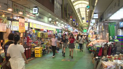 [속보] 4년여 만에 2분기 연속 실질소비 뒷걸음질...실질소득도 제자리 / YTN