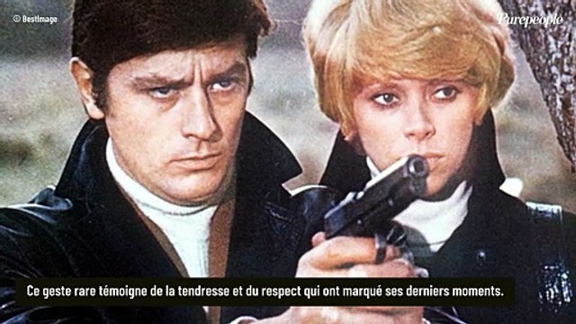 Mireille Darc : Ils étaient deux à lui tenir la main jusqu'au bout, son mari Pascal Desprez à l'origine de cette initiative pour ses dernières heures