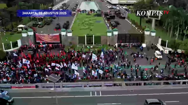 Massa Buruh Demo, Begini Suasana di Dalam Gedung DPR