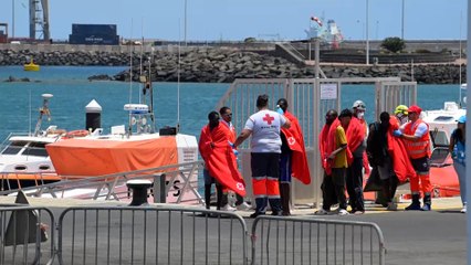 Canarias, Ceuta y Melilla pueden pedir ya que se derive a los menores migrantes