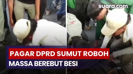 Heboh! Pagar DPRD Sumut Roboh, Massa Gercep Ambil Besi untuk Cuan
