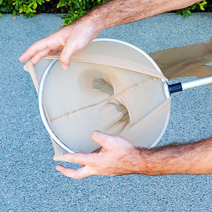 Enjoy the rest of the summer by the pool and try these crazy swimming life hacks🏄 #diy #pool #swimming #hacks #summer