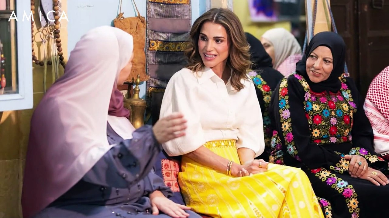 Rania di Giordania: 3 modi di abbinare camicia e gonna a fine estate