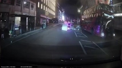 Footage shows bus crash with rickshaw in central London