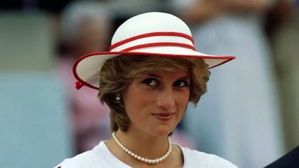 Un tuffo negli anni '90! A Londra è stata aperta la capsula del tempo di Lady Diana