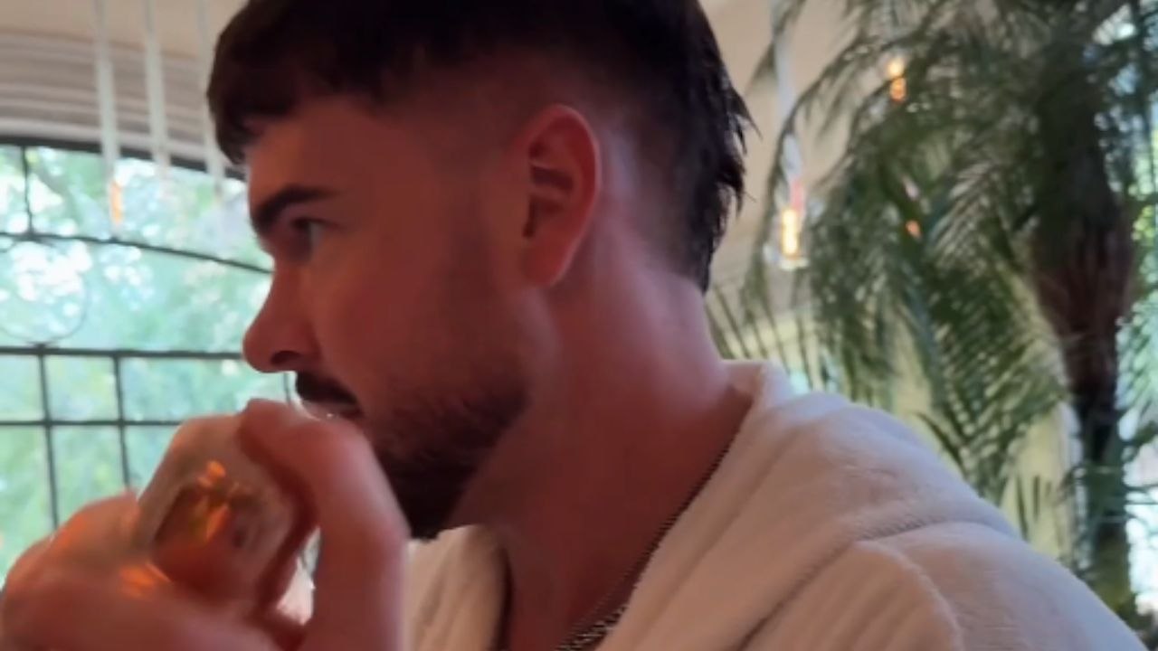 Cocktail shaker explodes in man's face during fancy spa date