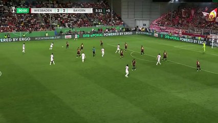 Parte del partido Wehen Wiesbaden vs Bayern 