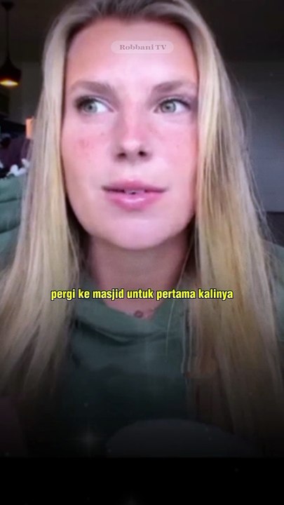Pertama Kali Ke Masjid Gadis Mualaf Ini Heran Kenapa Shaf Laki-laki Dan Perempuan Dipisah