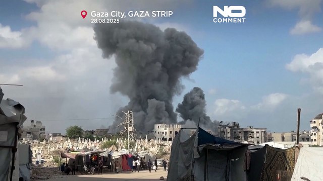 تصاعد أعمدة الدخان فوق غزة.. غارات مكثفة مع استعداد إسرائيل لهجوم موسع لاحتلال المدينة