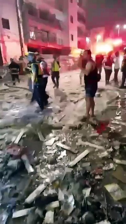 بيت يام تشتعل بالقصف الإيراني... دمار لا يوصف