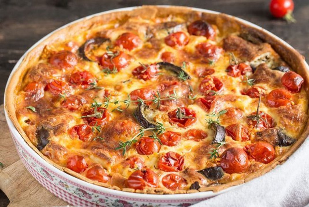 Cette recette de quiche estivale est parfaite pour changer de la traditionnelle quiche lorraine