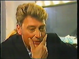 Johnny Hallyday – Interview au Forest National (RTBF – Soirée de l’Espoir) – 13 octobre 1990 – Cadillac