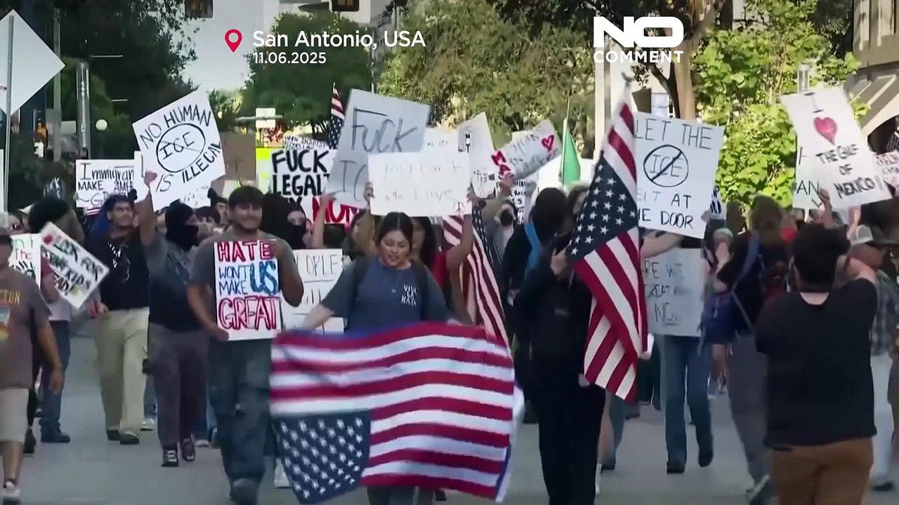 Demonstranten protestieren landesweit in den USA gegen ICE und Trumps Militärbefehle