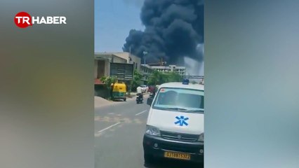 Son dakika: Hindistan'da yolcu uçağı düştü