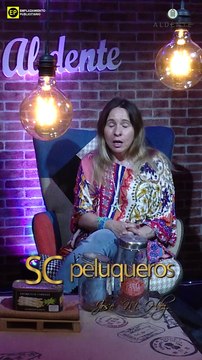 REEL ANA VISITANDO LA PELUQUERIA SC PELUQUEROS DE AUTOR EN LA CALLE VALENCIA 22