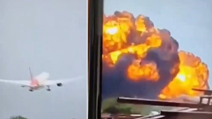 Hindistan’da yolcu uçağı kalkıştan hemen sonra yerleşim bölgesine düştü! Düşüş anı kamerada