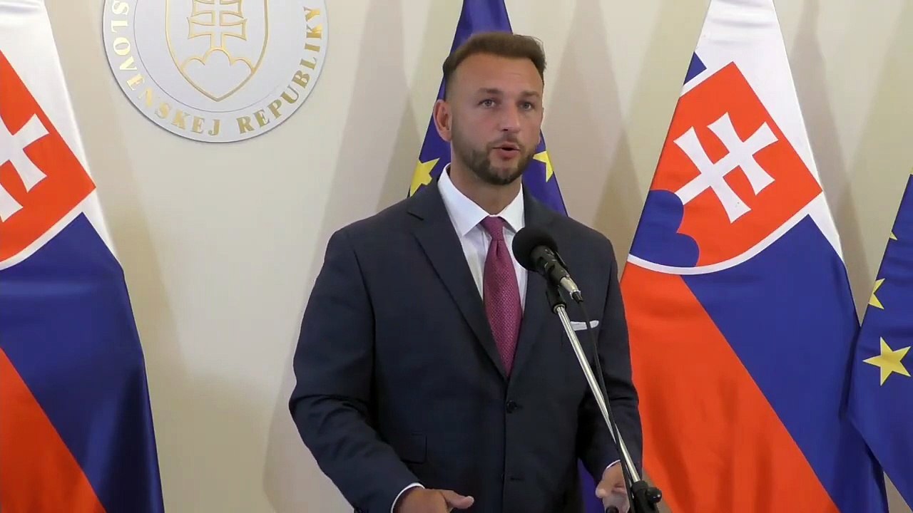 ZÁZNAM: Šutaj Eštok: Peniaze na obranu by mohli byť využité aj na modernizáciu letiska