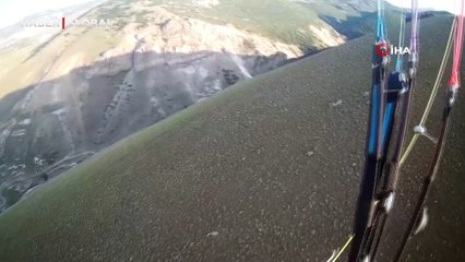 Paraşütü ile uçtuğu Narlıgöl’ü kuş bakışı kaydetti