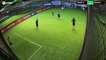 12/06 à 10:39 - Football Terrain Toyota (LeFive Valenciennes)