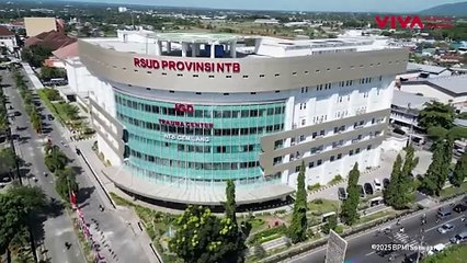 Gaya Casual Rambut Terurai, Ibu Wapres Kunjungi RSUD NTB