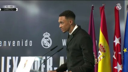 Trent Alexander-Arnold se presenta con el Real Madrid... ¡hablando en español!