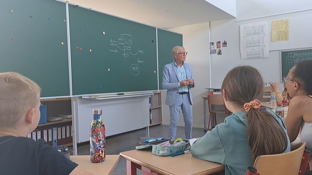 Estaimpuis : l'échevin Daniel Senesael anime des ateliers d'écriture de polar pour les enfants de primaire